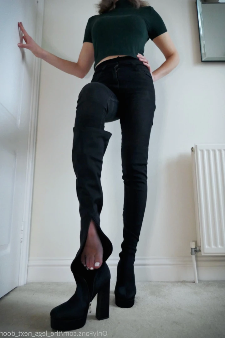 annabel_xo_ [ the_legs_next_door ] Onlyfans leaked photo 12144303 on Hotleaks.tv