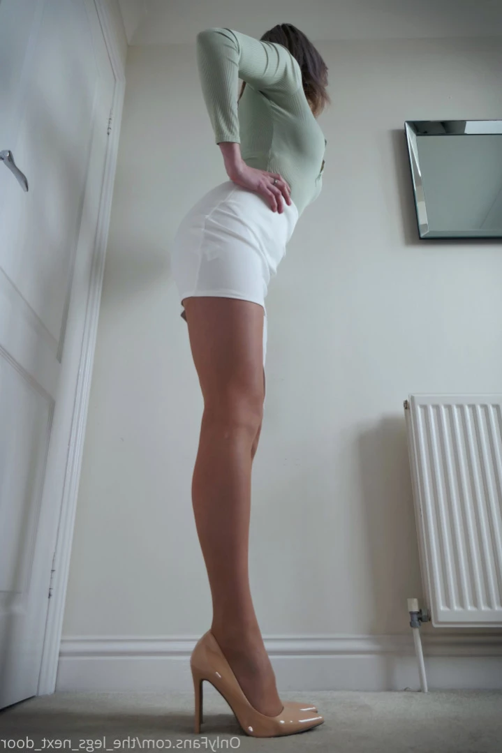 annabel_xo_ [ the_legs_next_door ] Onlyfans leaked photo 12779675 on Hotleaks.tv