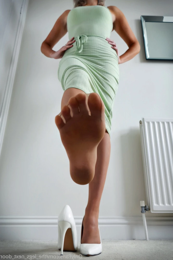 annabel_xo_ [ the_legs_next_door ] Onlyfans leaked photo 13065930 on Hotleaks.tv