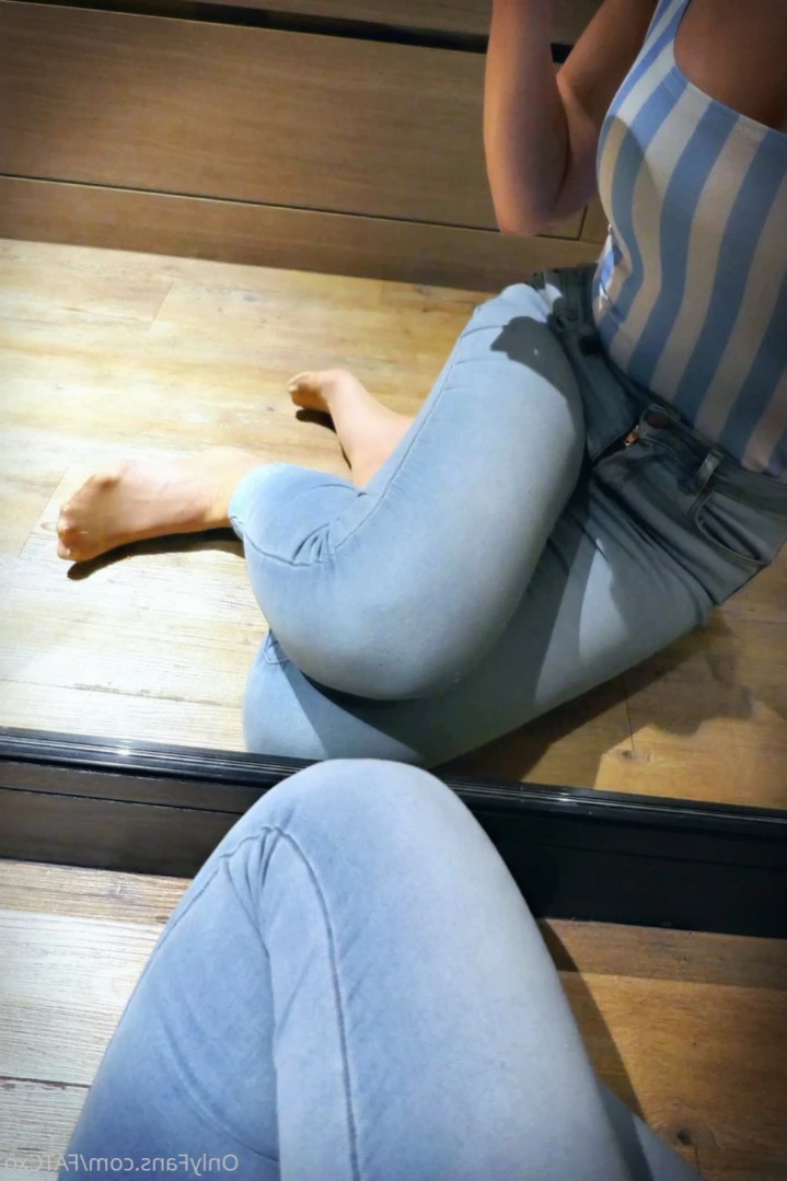 annabel_xo_ [ the_legs_next_door ] Onlyfans leaked photo 13435128 on Hotleaks.tv