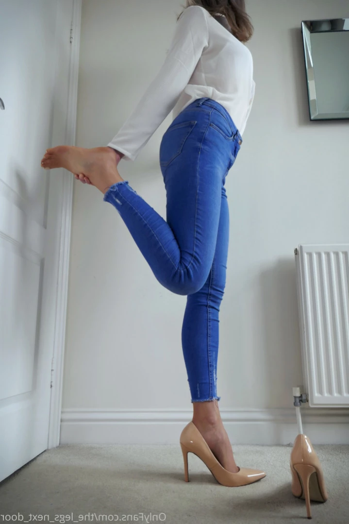 annabel_xo_ [ the_legs_next_door ] Onlyfans leaked photo 14349911 on Hotleaks.tv