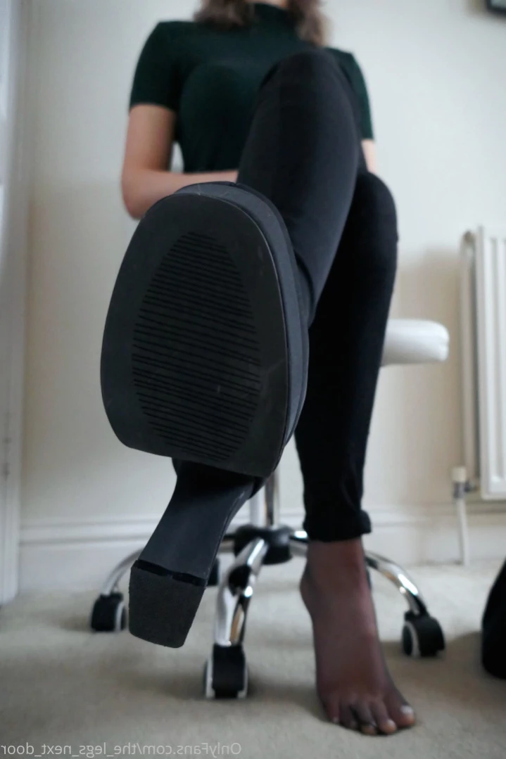 annabel_xo_ [ the_legs_next_door ] Onlyfans leaked photo 14466634 on Hotleaks.tv