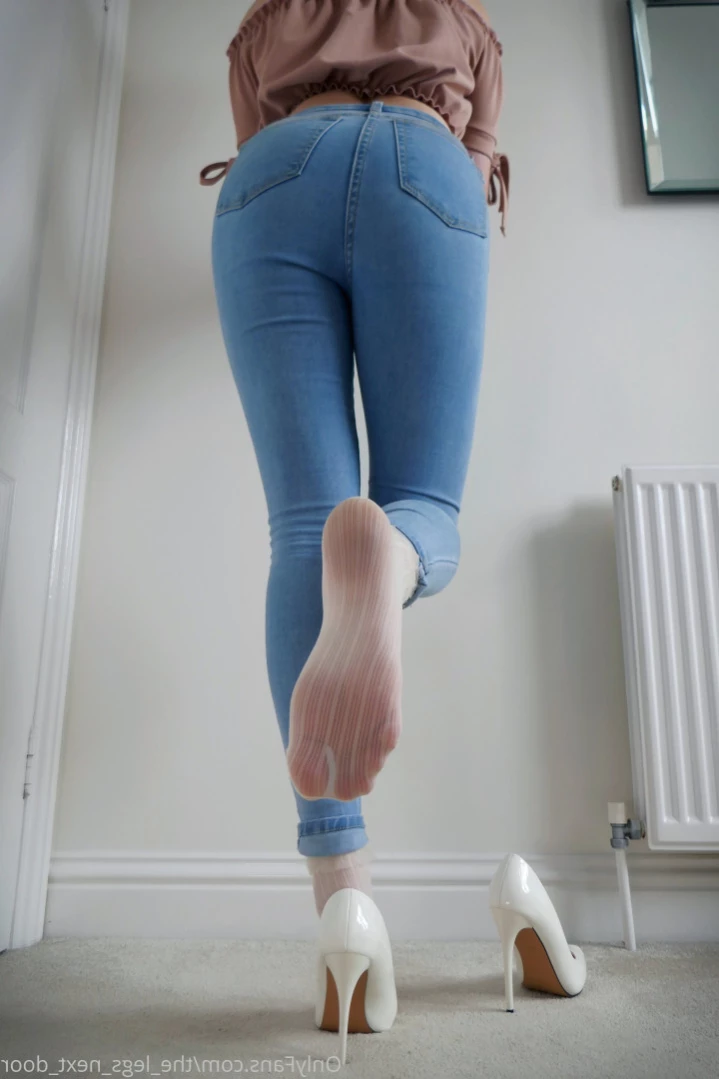 annabel_xo_ [ the_legs_next_door ] Onlyfans leaked photo 15272084 on Hotleaks.tv