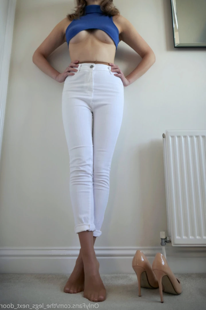 annabel_xo_ [ the_legs_next_door ] Onlyfans leaked photo 16207567 on Hotleaks.tv