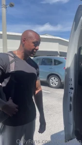 The Fan Van [ thefanvan ] Onlyfans leaked video 9885422 on Hotleaks.tv