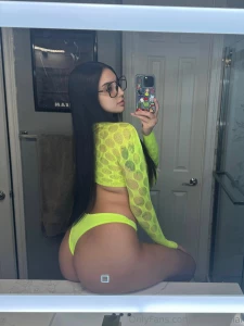 18598537
