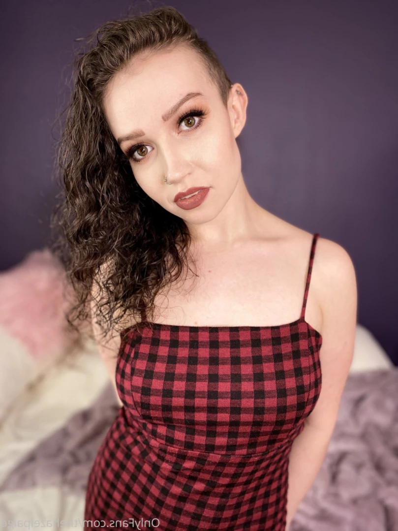 Hazel Paige [ thehazelpaige ] Onlyfans leaked photo 15271949 on Hotleaks.tv