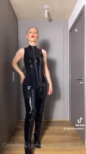 The Latex Goddess [ thelatexgoddess ] Onlyfans leaked video 9880923 on Hotleaks.tv