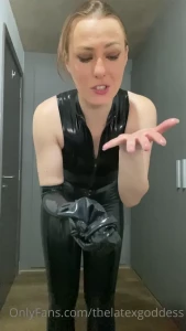 The Latex Goddess [ thelatexgoddess ] Onlyfans leaked video 9880967 on Hotleaks.tv
