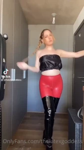 The Latex Goddess [ thelatexgoddess ] Onlyfans leaked video 9880995 on Hotleaks.tv