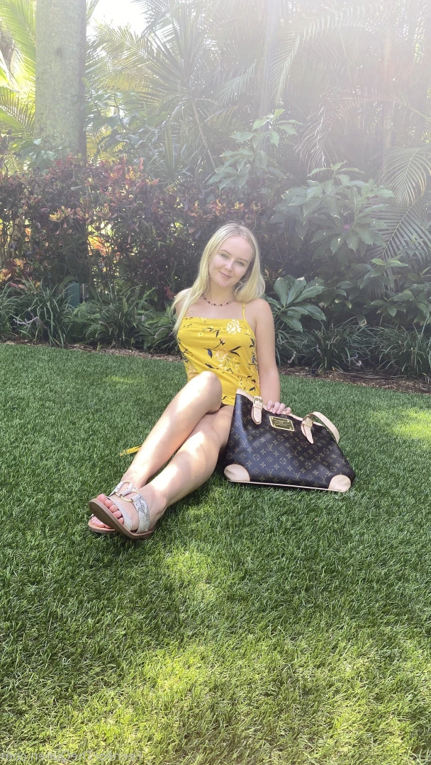 Natalia Queen ♚ TOP 0.1% [ thenataliaqueen ] Onlyfans leaked photo 8120311 on Hotleaks.tv