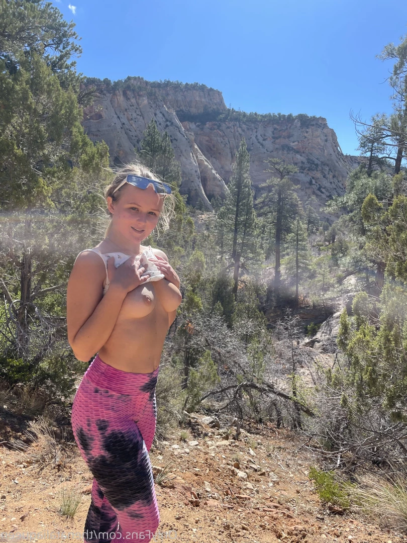 Natalia Queen ♚ TOP 0.1% [ thenataliaqueen ] Onlyfans leaked photo 8121559 on Hotleaks.tv