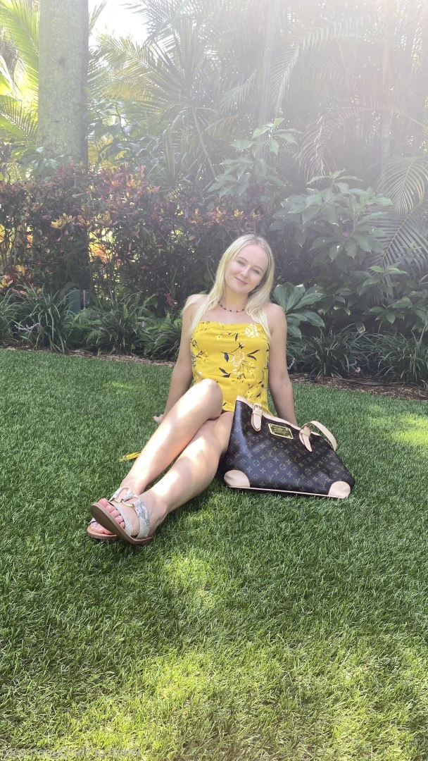 Natalia Queen ♚ TOP 0.1% [ thenataliaqueen ] Onlyfans leaked photo 8128078 on Hotleaks.tv