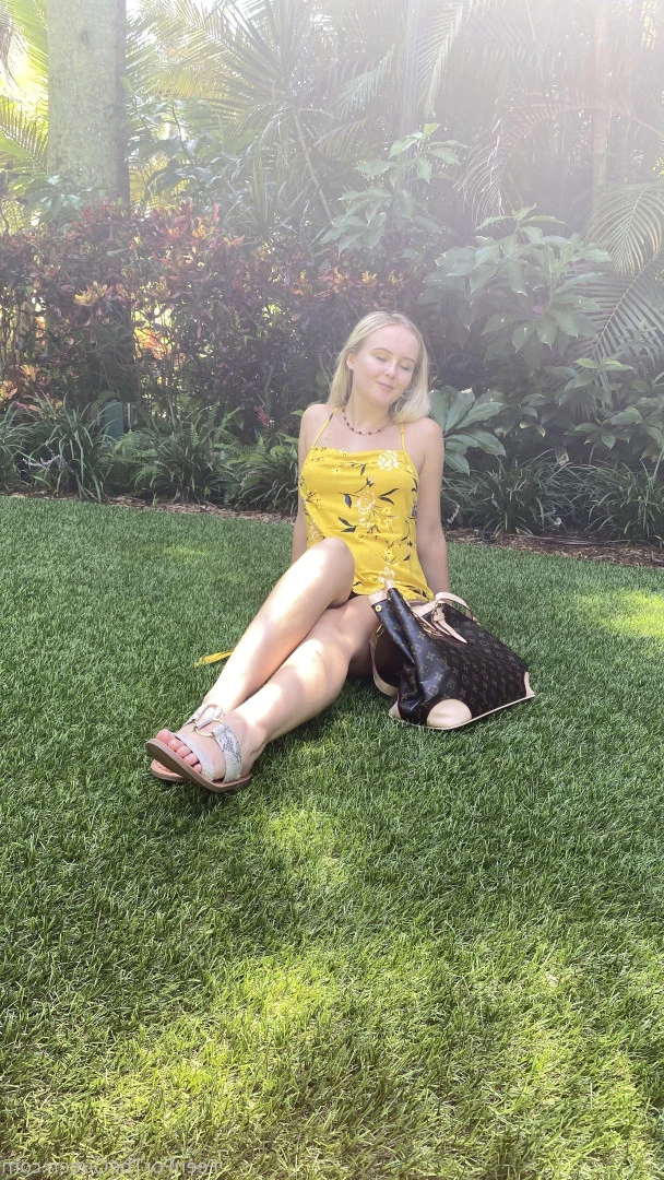 Natalia Queen ♚ TOP 0.1% [ thenataliaqueen ] Onlyfans leaked photo 8128104 on Hotleaks.tv