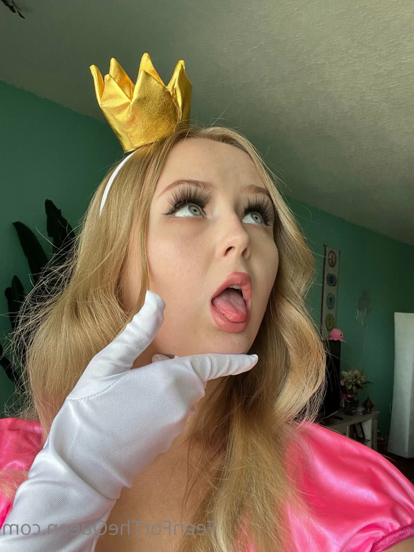 Natalia Queen ♚ TOP 0.1% [ thenataliaqueen ] Onlyfans leaked photo 8130926 on Hotleaks.tv