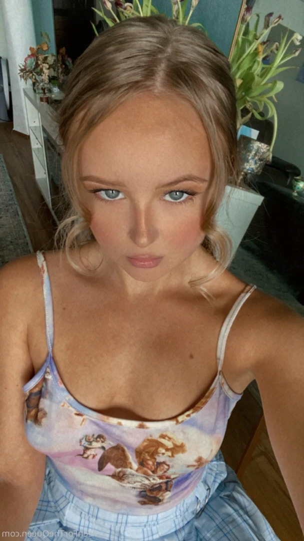 Natalia Queen ♚ TOP 0.1% [ thenataliaqueen ] Onlyfans leaked photo 8138984 on Hotleaks.tv