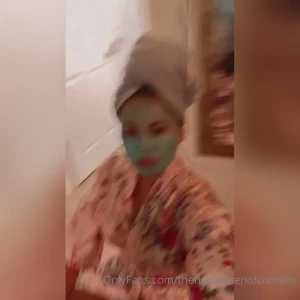 The New Queen Of Comedy [ thenewqueenofcomedy ] Onlyfans leaked video 9876575 on Hotleaks.tv