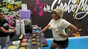 The New Queen Of Comedy [ thenewqueenofcomedy ] Onlyfans leaked video 9876885 on Hotleaks.tv