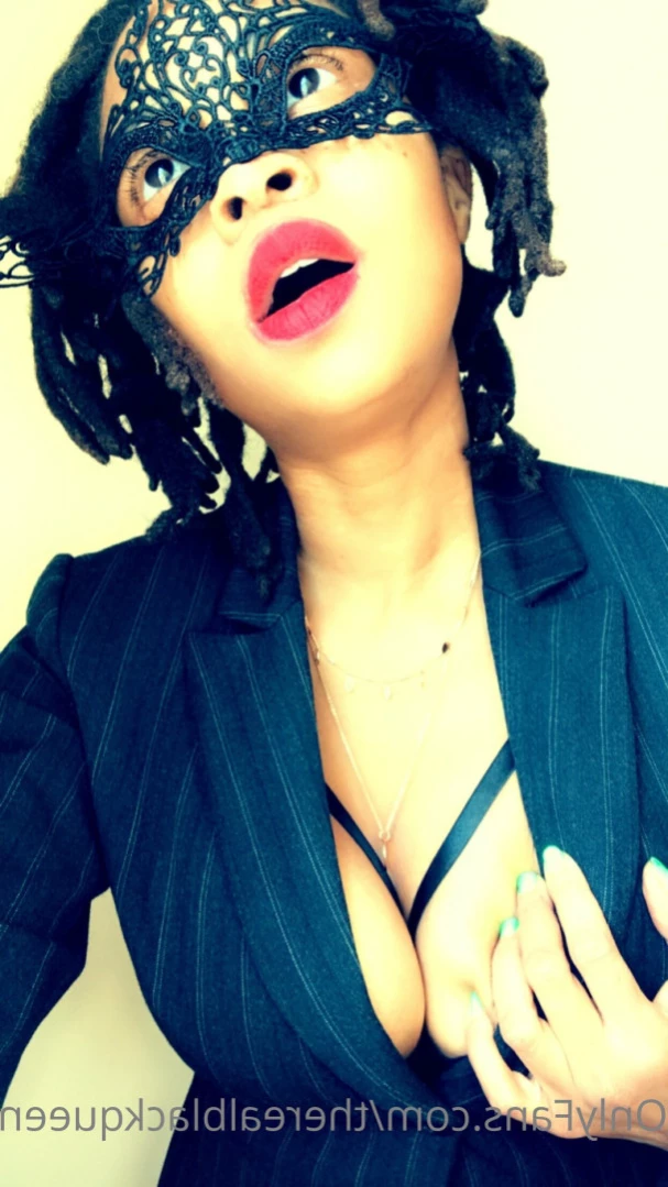 The Real Black Queen Raven [ therealblackqueenraven ] Onlyfans leaked photo 11402501 on Hotleaks.tv