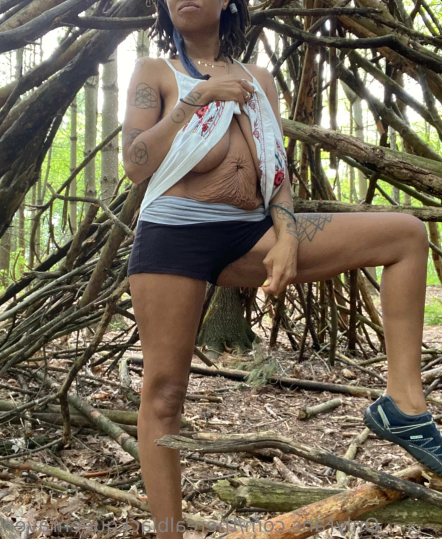 The Real Black Queen Raven [ therealblackqueenraven ] Onlyfans leaked photo 11402546 on Hotleaks.tv