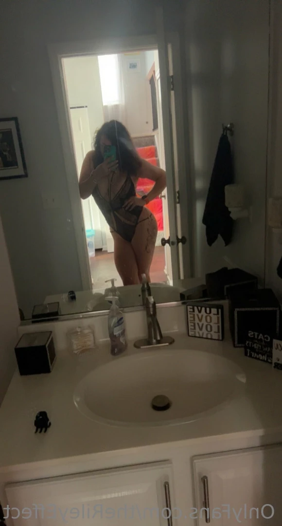 Heather Riley [ therileyeffect ] Onlyfans leaked photo 12863834 on Hotleaks.tv