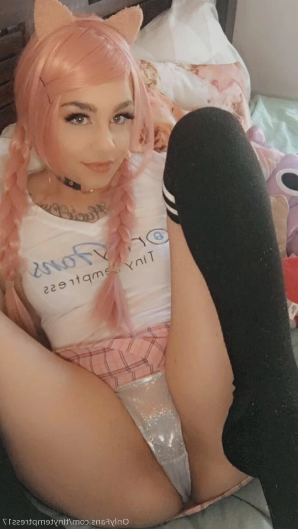 tinytemptress17 Onlyfans leaked photo 13693668 on Hotleaks.tv