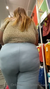 9860568