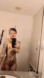 9856189