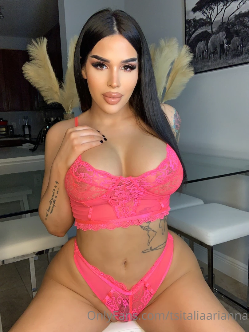 Italia Arianna [ tsitaliaarianna ] Onlyfans leaked photo 17065221 on Hotleaks.tv