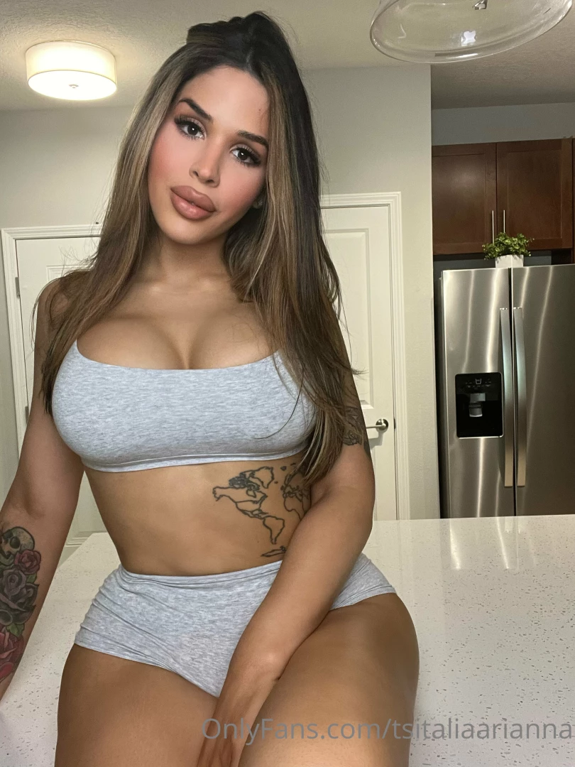 Italia Arianna [ tsitaliaarianna ] Onlyfans leaked photo 17065438 on Hotleaks.tv
