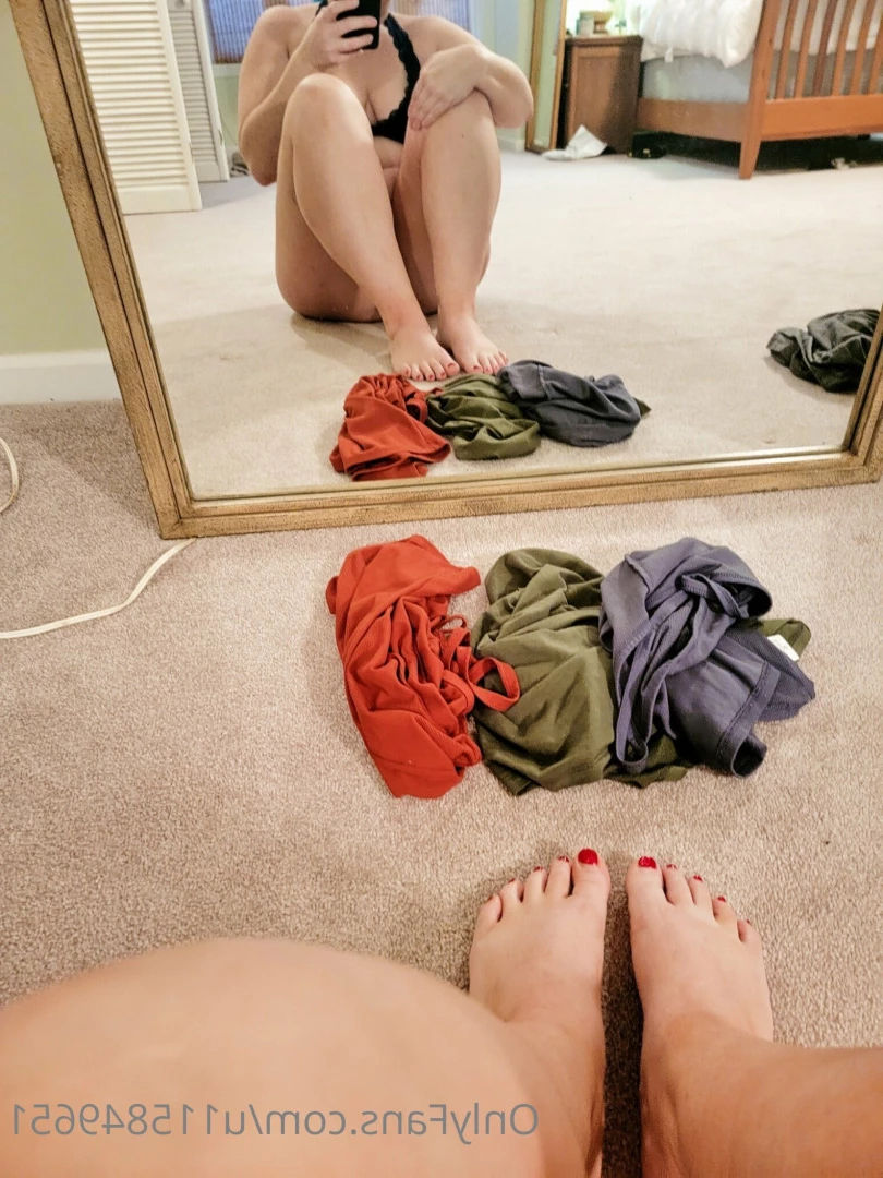 Hang with Beth [ u115849651 ] Onlyfans leaked photo 9695415 on Hotleaks.tv