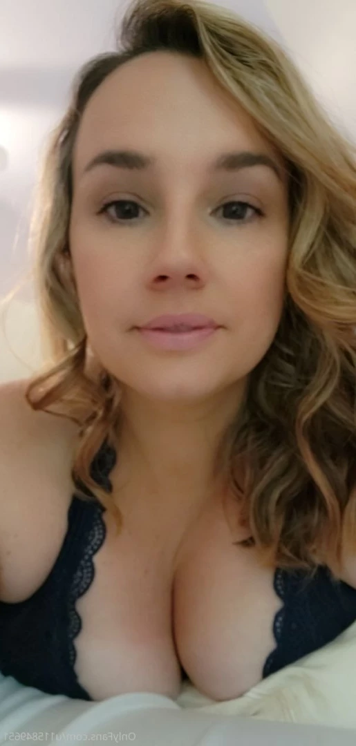 Hang with Beth [ u115849651 ] Onlyfans leaked photo 9695647 on Hotleaks.tv