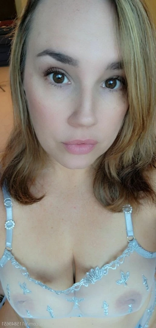 Hang with Beth [ u115849651 ] Onlyfans leaked photo 9695698 on Hotleaks.tv