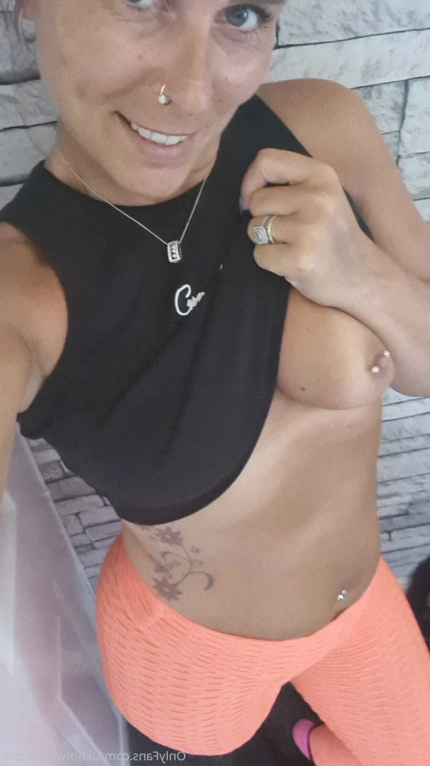 ♠️Cuckold + Hotwife♠️ [ ukhotwifecouple ] Onlyfans leaked photo 10410587 on Hotleaks.tv