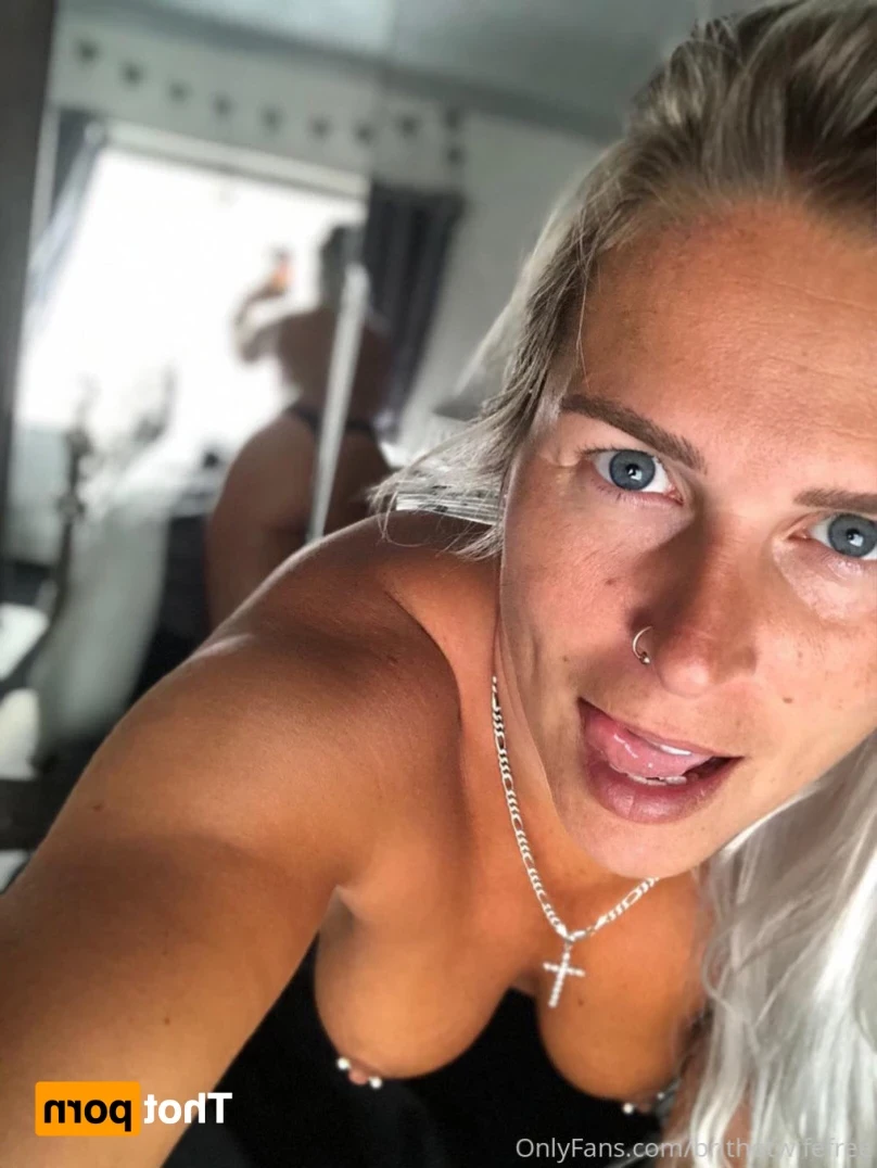 ♠️Cuckold + Hotwife♠️ [ ukhotwifecouple ] Onlyfans leaked photo 12673454 on Hotleaks.tv