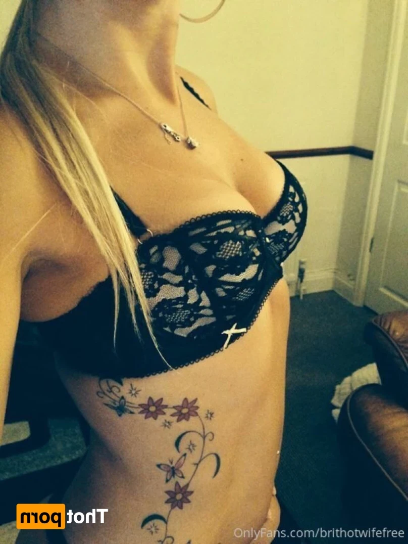 ♠️Cuckold + Hotwife♠️ [ ukhotwifecouple ] Onlyfans leaked photo 12732544 on Hotleaks.tv