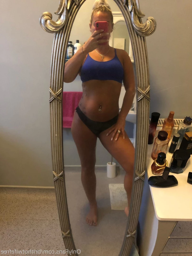 ♠️Cuckold + Hotwife♠️ [ ukhotwifecouple ] Onlyfans leaked photo 12916793 on Hotleaks.tv