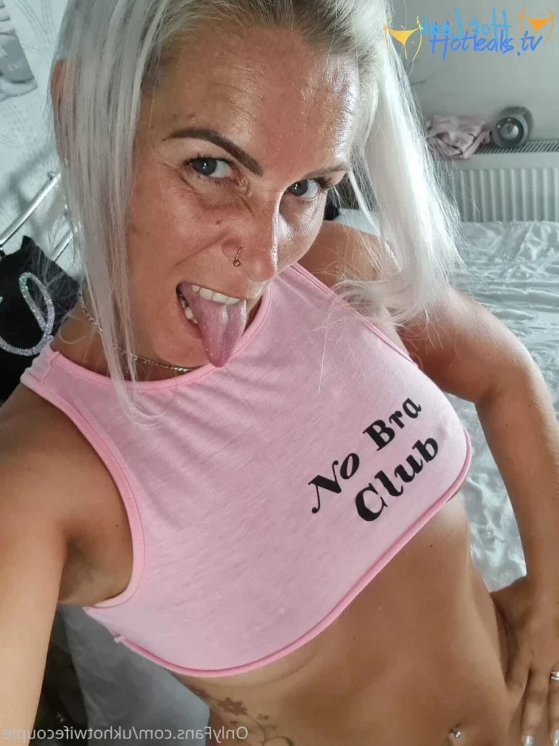♠️Cuckold + Hotwife♠️ [ ukhotwifecouple ] Onlyfans leaked photo 13433441 on Hotleaks.tv