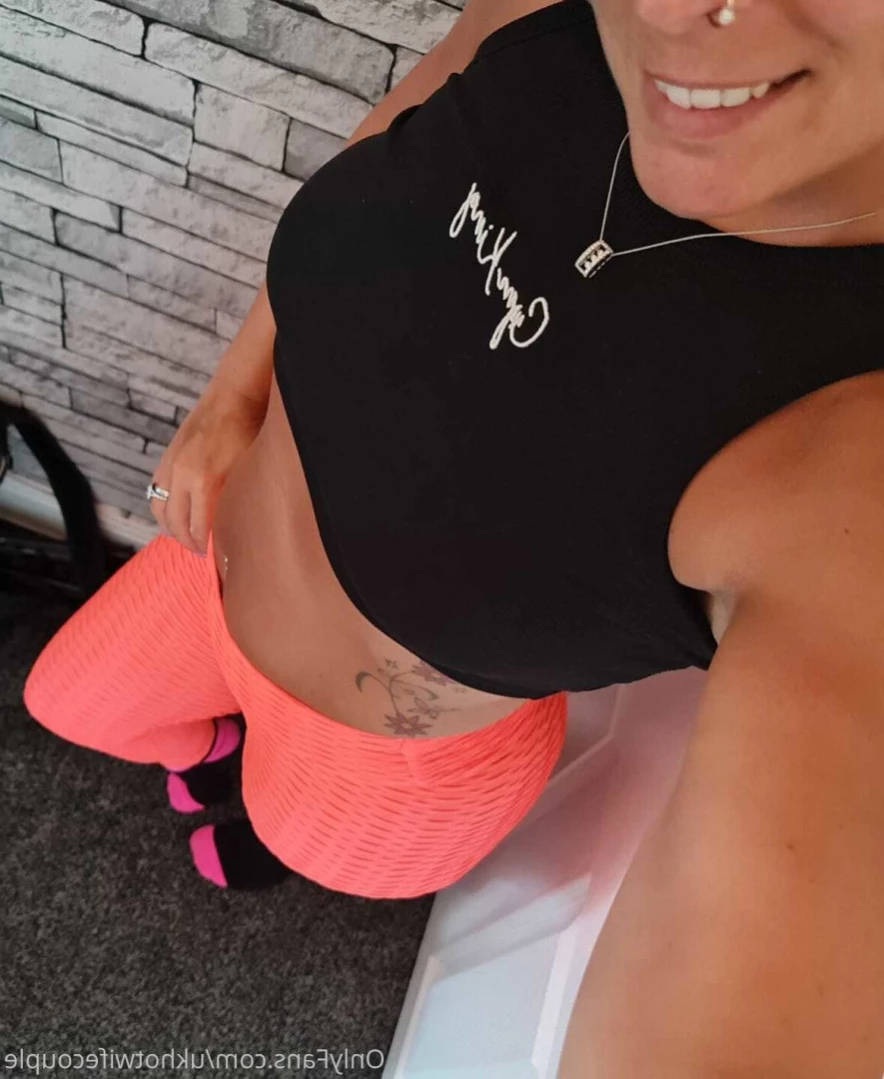 ♠️Cuckold + Hotwife♠️ [ ukhotwifecouple ] Onlyfans leaked photo 14032910 on Hotleaks.tv