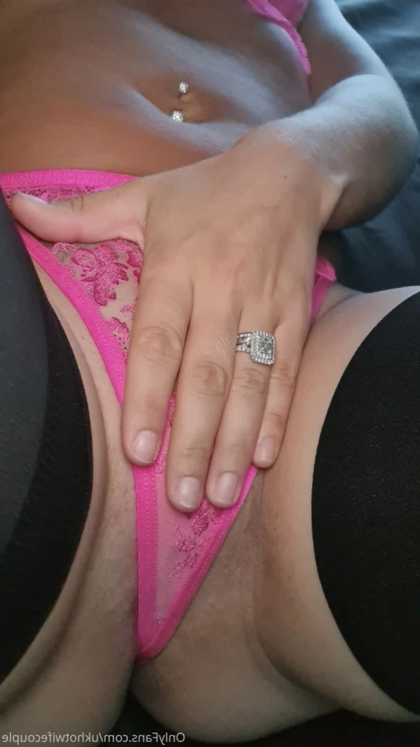 ♠️Cuckold + Hotwife♠️ [ ukhotwifecouple ] Onlyfans leaked photo 14877359 on Hotleaks.tv