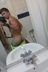 10104360