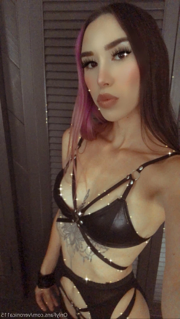 Vixen Vee [ vee4vixen ] Onlyfans leaked photo 8036637 on Hotleaks.tv