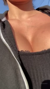 9829495