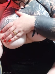 10122945