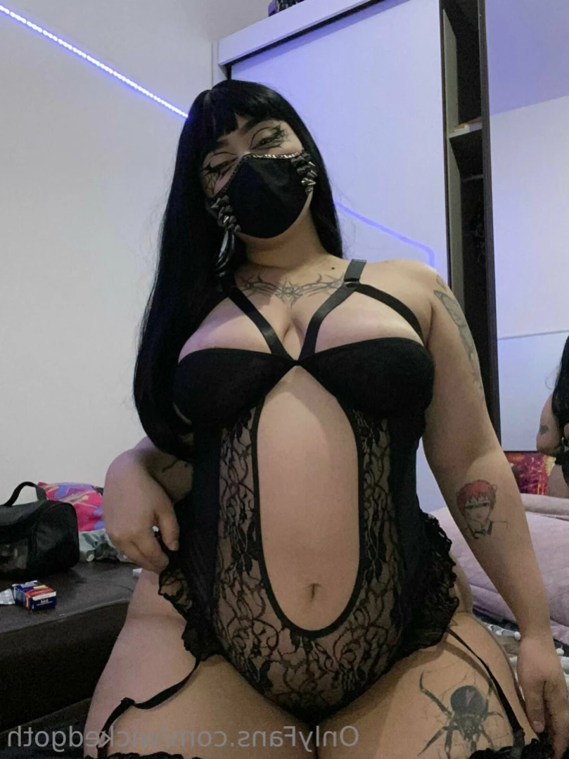wickedgoth Onlyfans leaked photo 15108151 on Hotleaks.tv