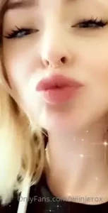 🍑 Wiinie 🍑 [ wiinierox ] Onlyfans leaked video 9819257 on Hotleaks.tv