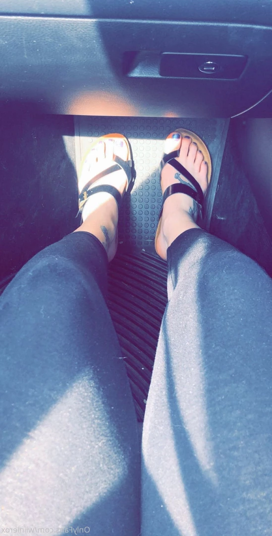 🍑 Wiinie 🍑 [ wiinierox ] Onlyfans leaked photo 10105489 on Hotleaks.tv