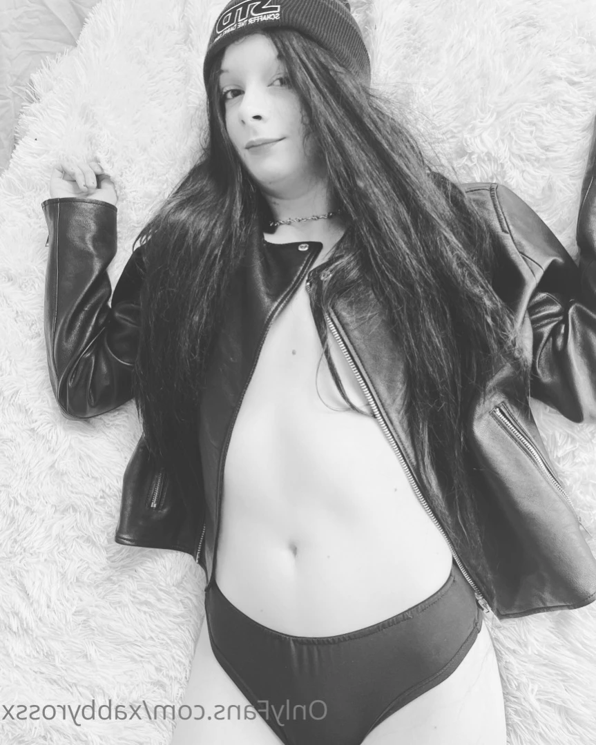 Abby's Puffy Pussy [ xabbyrossx ] Onlyfans leaked photo 13184514 on Hotleaks.tv