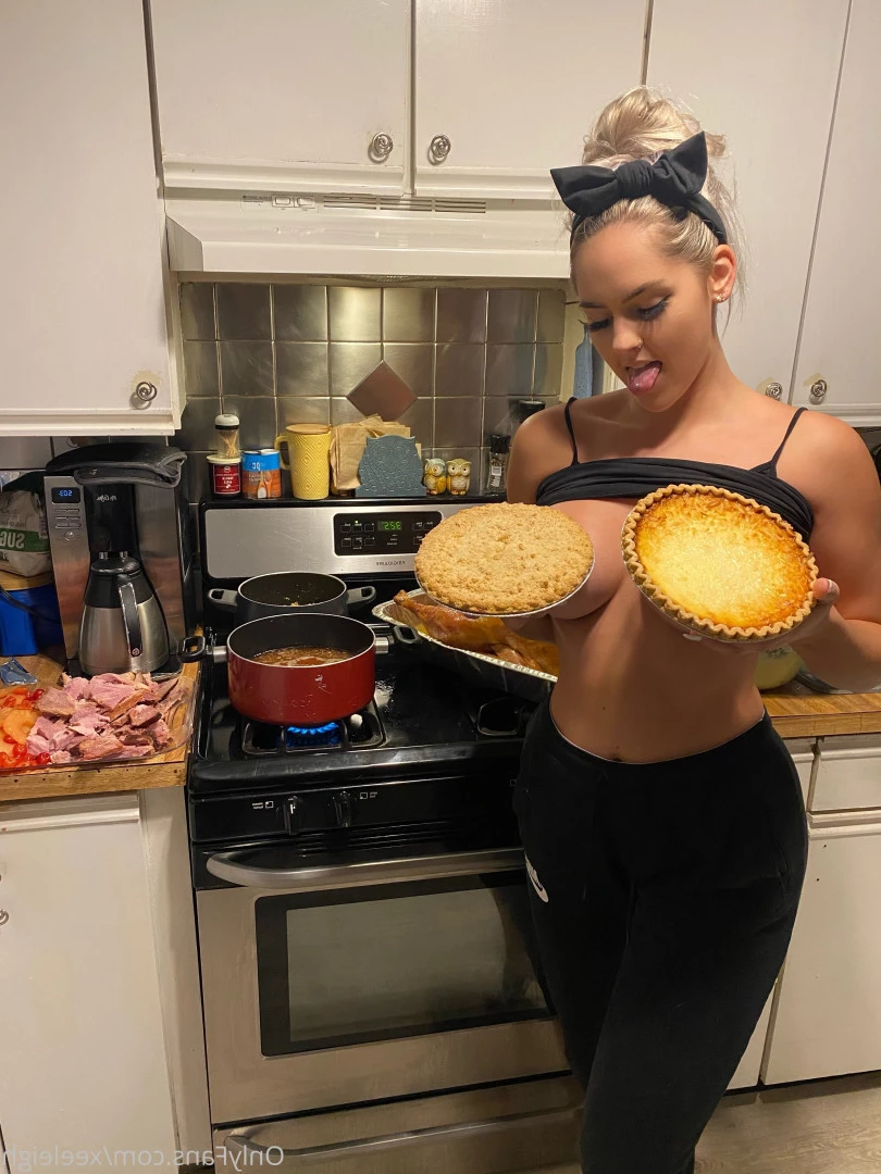 Xena [ xeeleigh ] Onlyfans leaked photo 9675591 on Hotleaks.tv