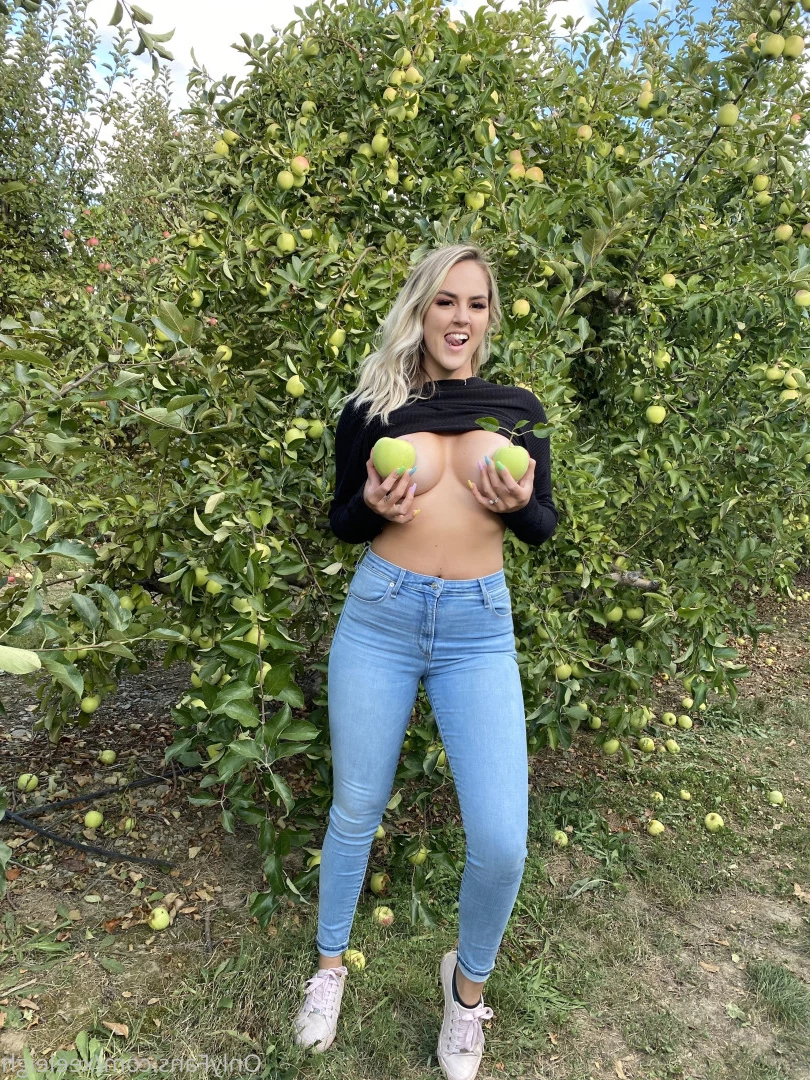 Xena [ xeeleigh ] Onlyfans leaked photo 9678820 on Hotleaks.tv